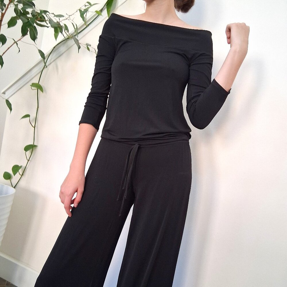 New Eva Varro Black Jumpsuit Romper Long Sleeve